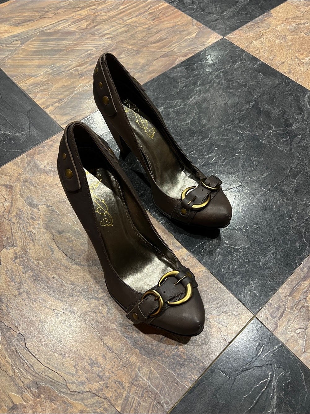 Bronx Vtg Y2K Dark Brown Leather Buckle Pumps with Gold Accents Size 40